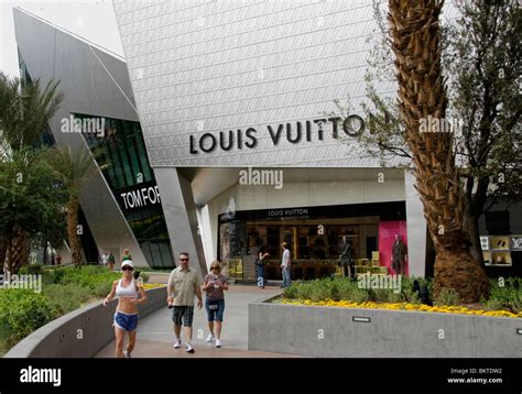 fashion show mall lv|louis vuitton las vegas outlet.